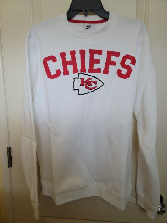 NIKE NFL KC Sweatshirt
SIZE M & 3XL