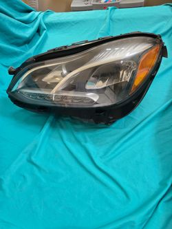 Mercedes-Benz E-Class Headlight Assembly LED LEFT DRIVERS