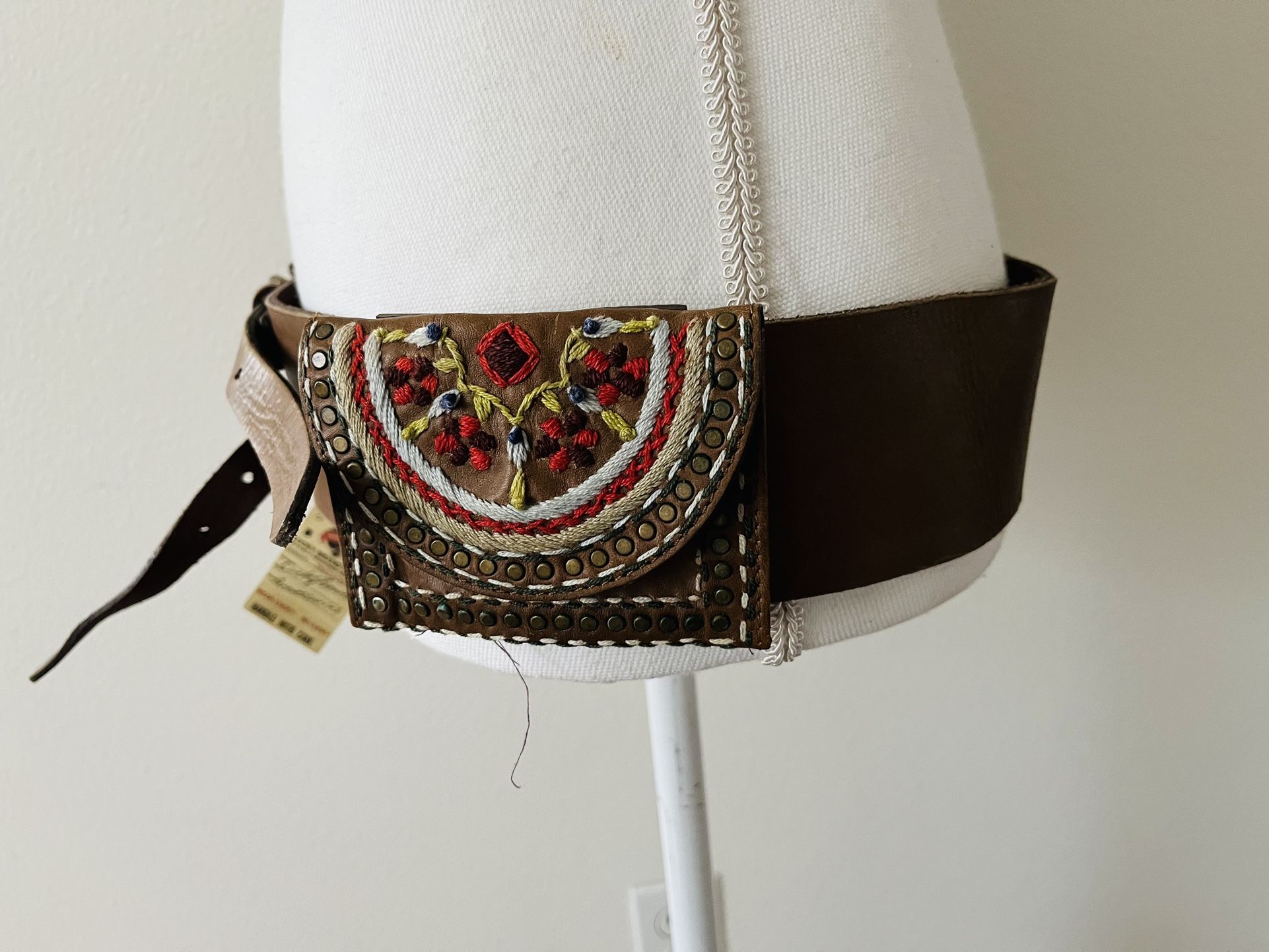 Lucky Brand Tan Leather Belt with Embellished Buckle Lucky Brand Tan Leather Belt with Embellished Buckle main image 3
