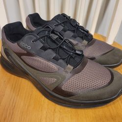NEW / ECCO Mens Biom OmniQuest Gore-Tex Sneakers Golf Walk Hybrid Shoes Size 8