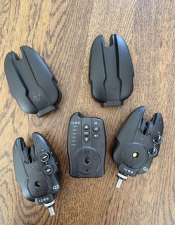Wolf ICON Q2 Bite Alarm Set – 2 Alarms + Qr Receiver + Covers