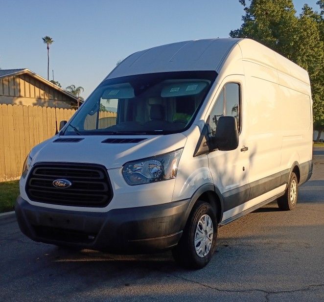 2019 Ford Transit-250
