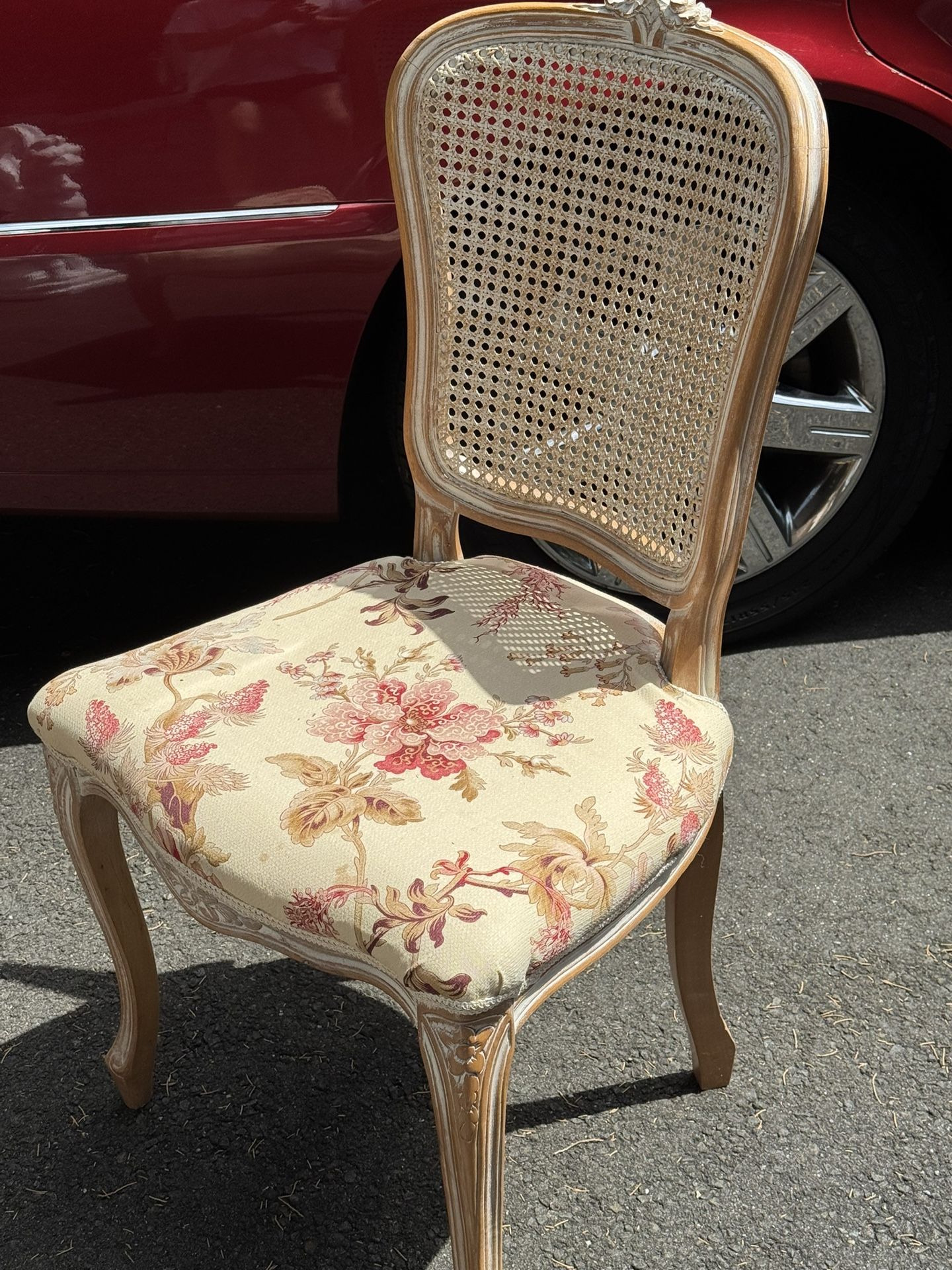 Accent chair