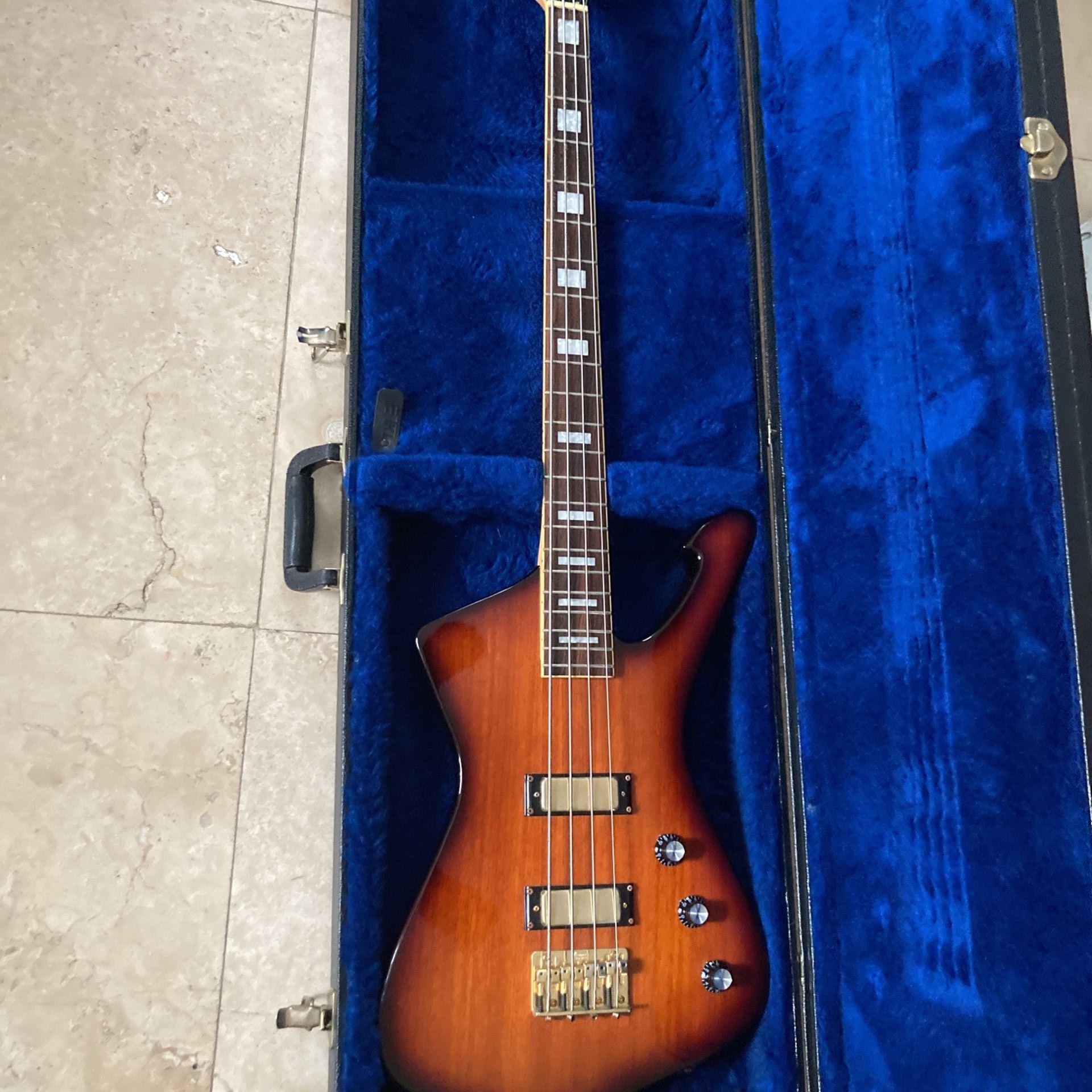 2006 Ibáñez Iceman Bass For Sale !