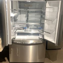 GE GRFCAF Gallery 22.6-cu ft Refrigerator TV 