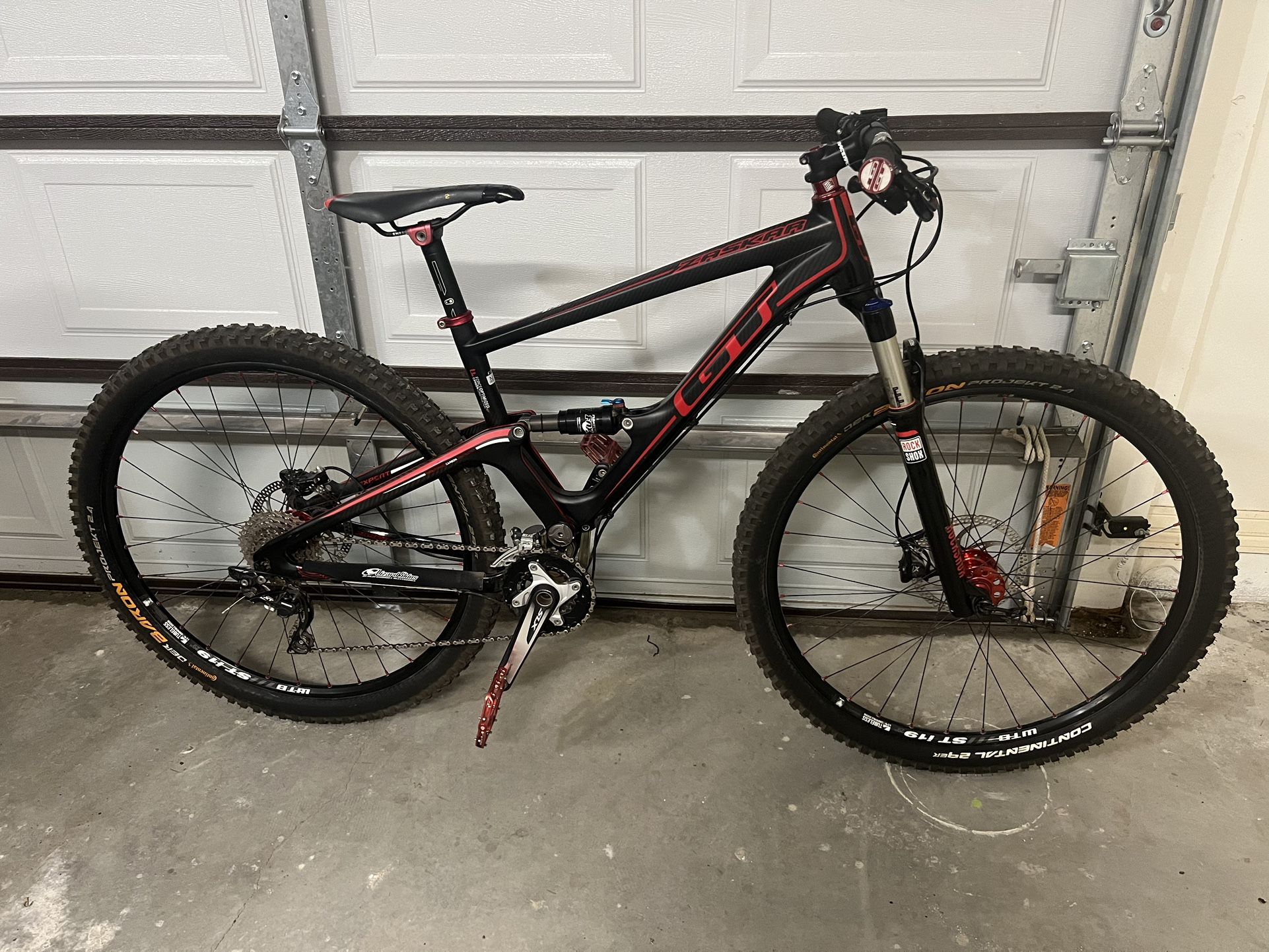 GT Zaskar Carbon 9r Expert 29’ Full Suspension Mountain Bike