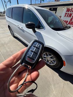 Llaves de autos / car keys and remotes