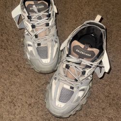 Balenciaga’s Tracks