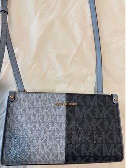 Authentic Mk  purse 👜