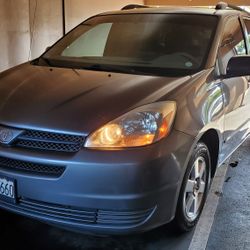 2005 Toyota Sienna