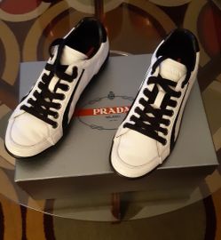Men's Shoes Size 9