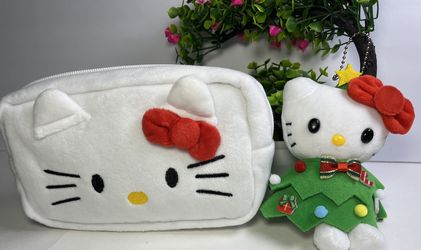 Hello Kitty Set 2 Piece Makeup Bag & Christmas Plush Keychain
