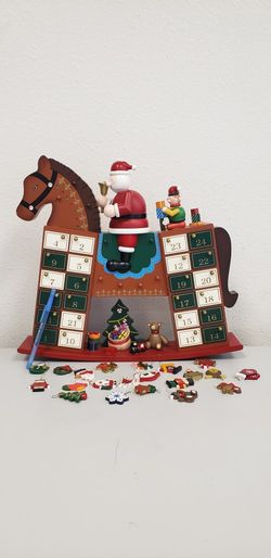 Costco Kirkland Christmas Wooden Rocking Horse Santa Advent Calendar w/ 20 Ornaments