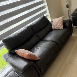 2-piece Leather Couch Set With Recliner & USB Charger