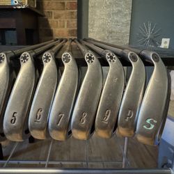 Women’s Bib Bertha X14 4-pw/sw 9 Clubs
