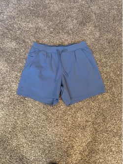 Lululemon Shorts 5” Men Medium