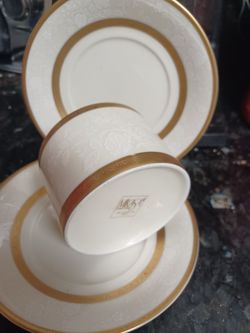6 Mikasa cups& saucers