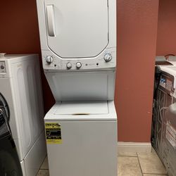 24 GE Stackable Washer And Dryer 