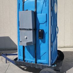 Porta Potty With Trailer 