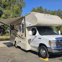 2017 Ford E350 