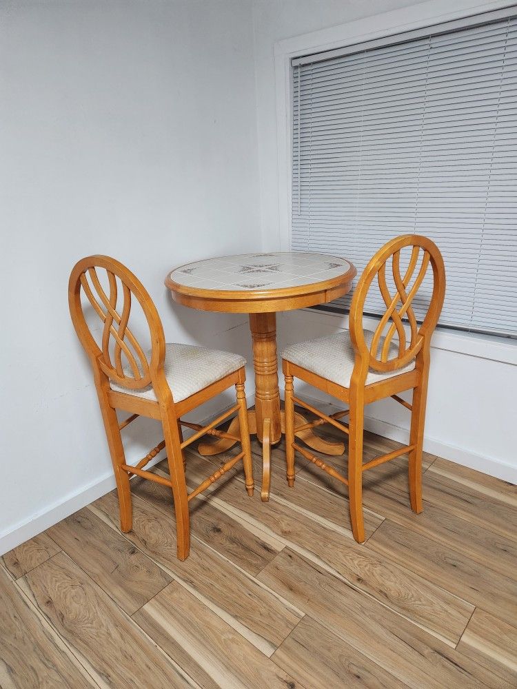 Wooden Dinning Table