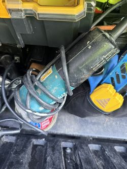 Makita Grinder & Sanding Machine