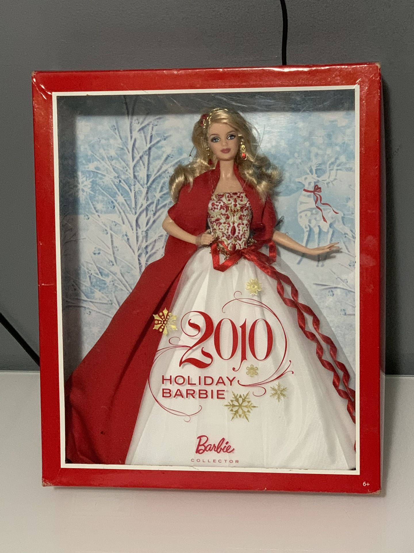 BARBIE COLLECTOR 2010 HOLIDAY BARBUE / New 