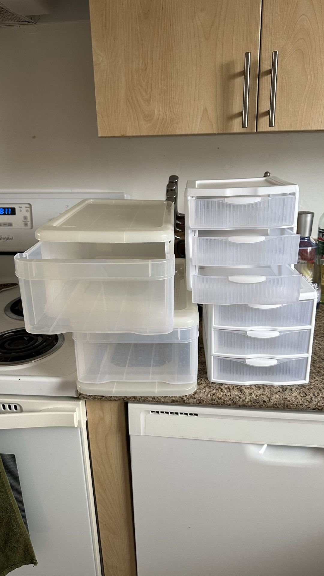 Plastic Storage Drawers & Bins – Set of 4 $20 for all – Ocean Beach pickup
