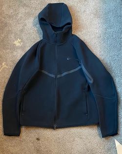 Nike tech