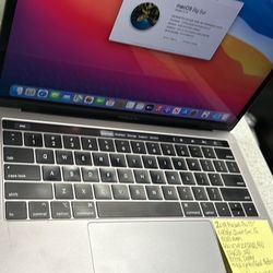 2019 Macbook Pro 13” 8GB RAM 256GB SSD