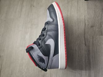 Air Jordan 1 High Top Sneakers boys shoes