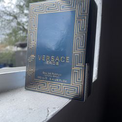 Versace And Very Good Girl Cologne 