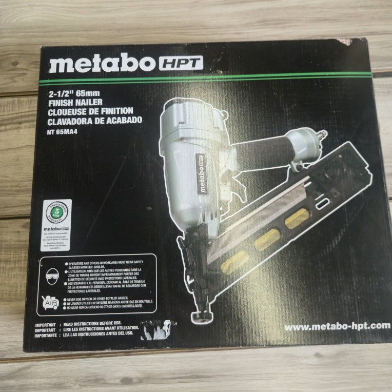 Metabo Hpt 15-Gauge Angled Finish Nailer – 2-1/2 Inch, 34 Degree, NT65MA4M – With Air Duster, 0686024906926