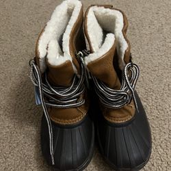 new girls london fog boots (size 1)