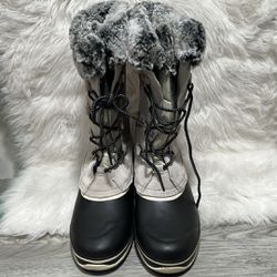 Khombu Emily Women`s Boots -snow winter boots size 10 
