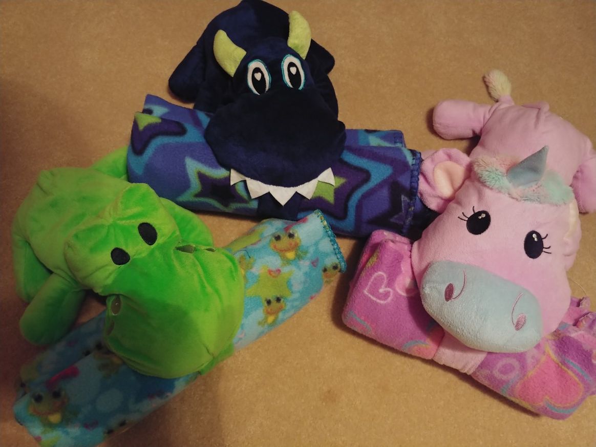 Blanket & stuffed toy 3 different sets