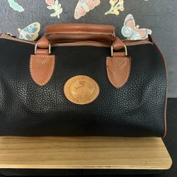 FAUX  DOONEY BOURKE PURSE  - NEW - No Tag