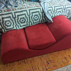 Enzo Couch