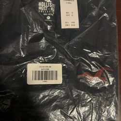 Brand New With Tags Hollister Men's Tee Graphic T-Shirt Crew Neck