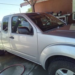 2006 Nissan Frontier  V 6, New Water Pump.  Time Chain 