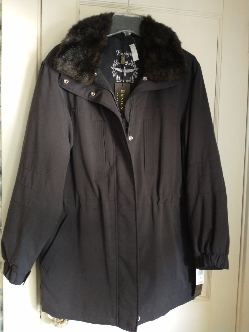 NWT Women's Black Parka - Medium
