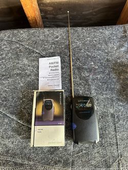 Optimus 12-799 AM/FM Pocket Radio WORKS