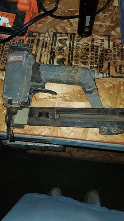 Staple guns