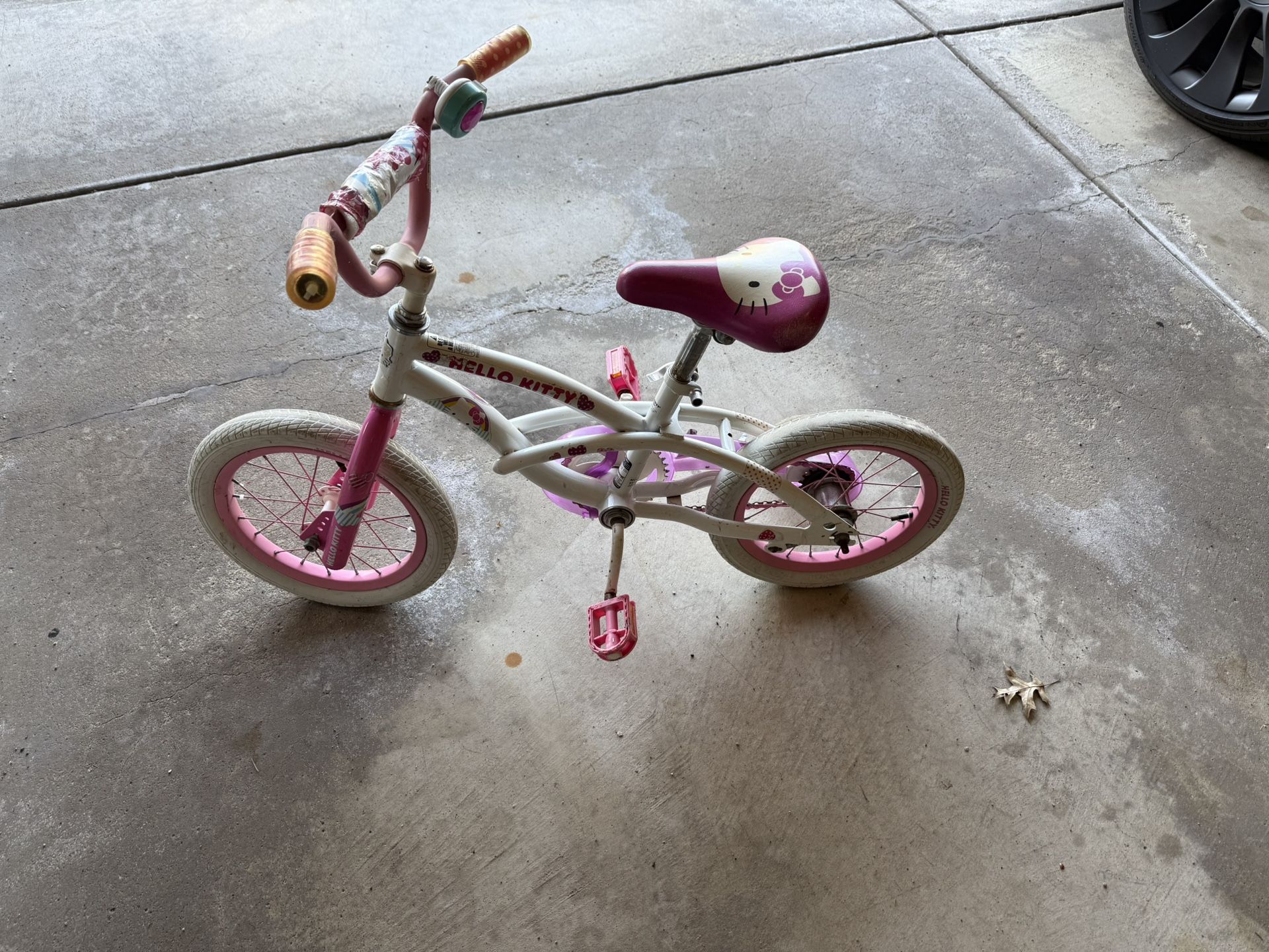 Hello Kitty Kids Bike -14’