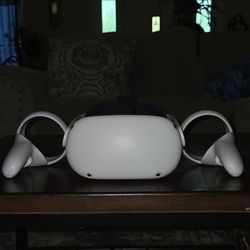 Oculus Quest 2 Standalone VR Headset w/ Touch Controllers, White (READ DESC)