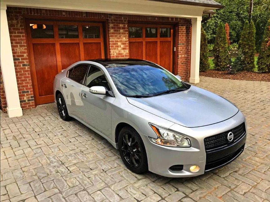 2OO9 Nissan Maxima