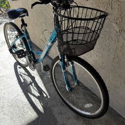 Diamondback Serene Ladies 21 Speed Bike