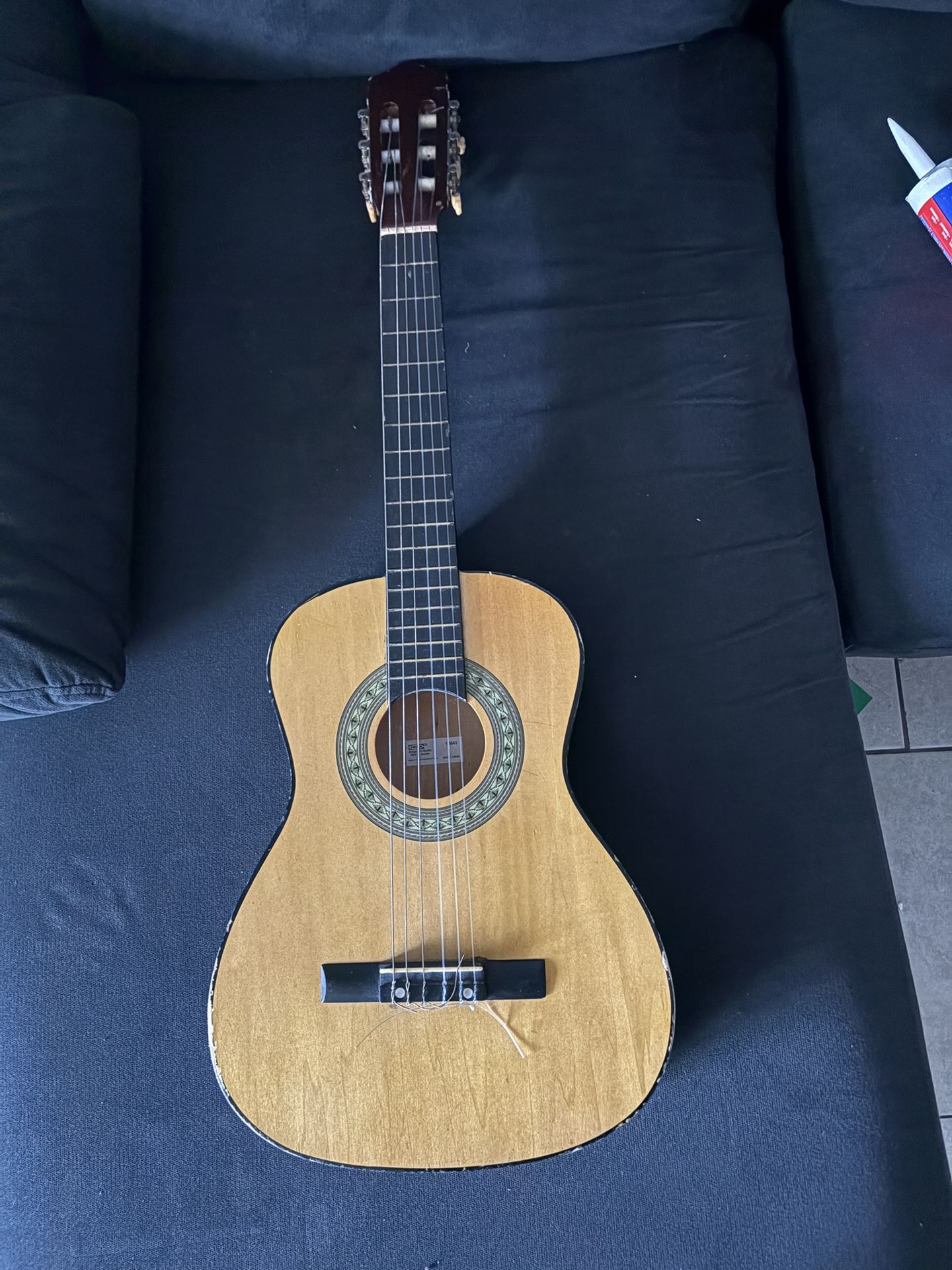 Acoustic 3/4 Guitar
