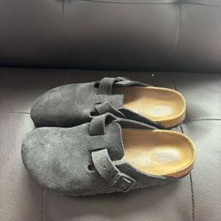 Women’s Birkenstock Clogs 