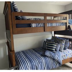 Haverty’s Twin Over Twin Bunk Bed 